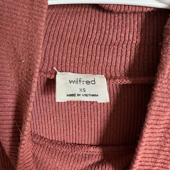 Aritzia Wilfred New Only Waist Turtleneck long sleeve top - Picture 3 of 3